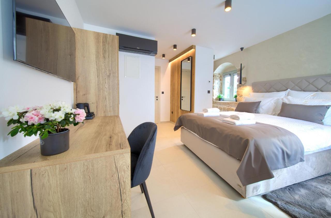 Portella Rooms Krk Town Eksteriør billede