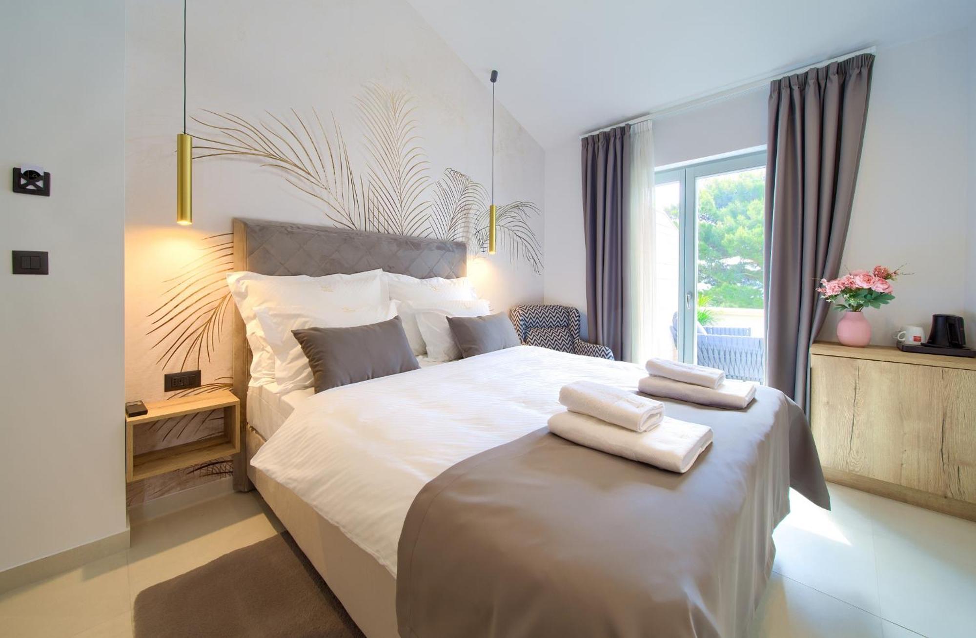 Portella Rooms Krk Town Eksteriør billede